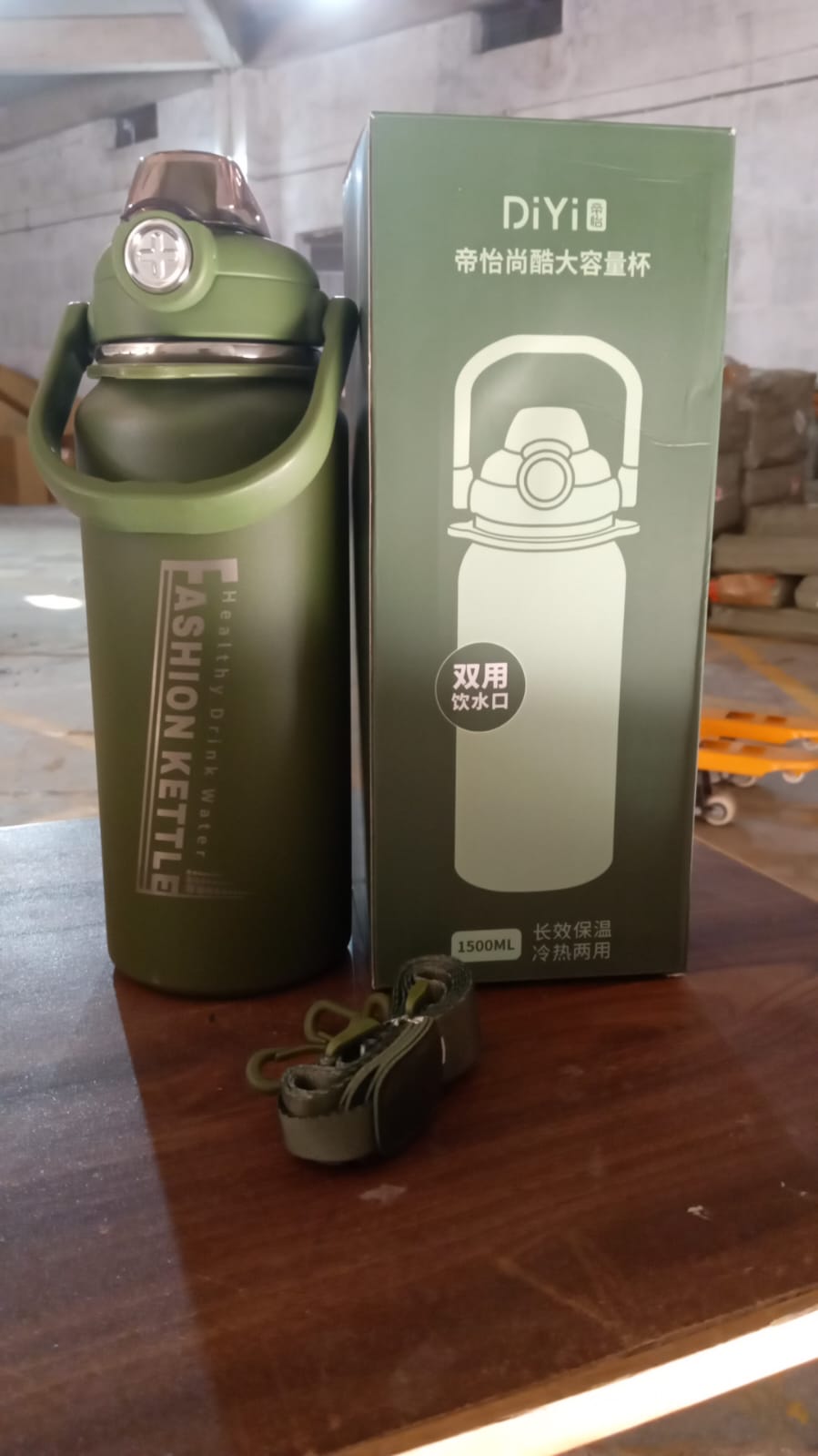 Stainless Steel Water Vacuum Insulated Bottle With Straw (1500ML, Mix Color)-Home & Kitchen-AniGuess-AniGuess