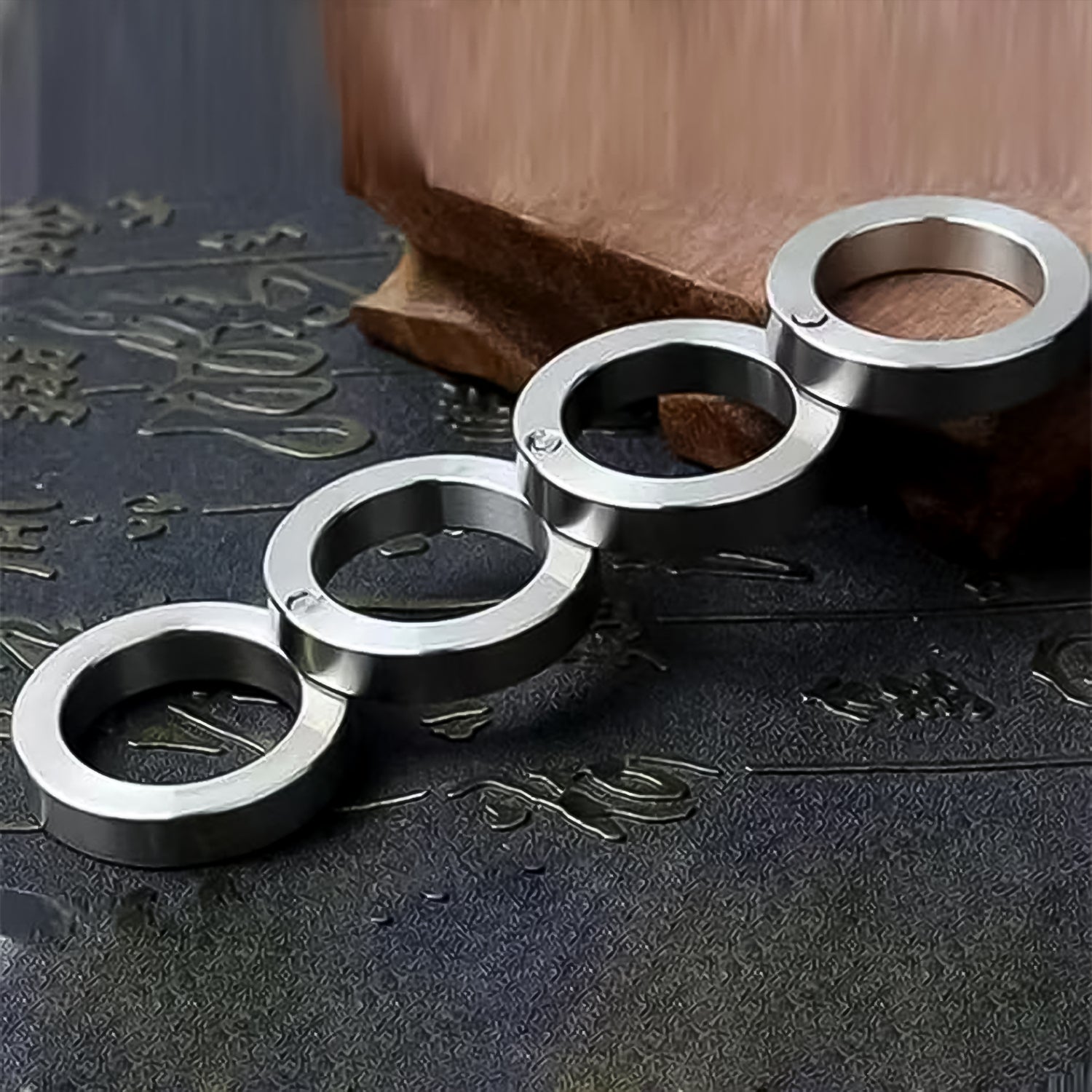 Portable 4 Finger Ring Unique Rotating Folding Ring (1 Set)-Home Improvement-AniGuess-AniGuess