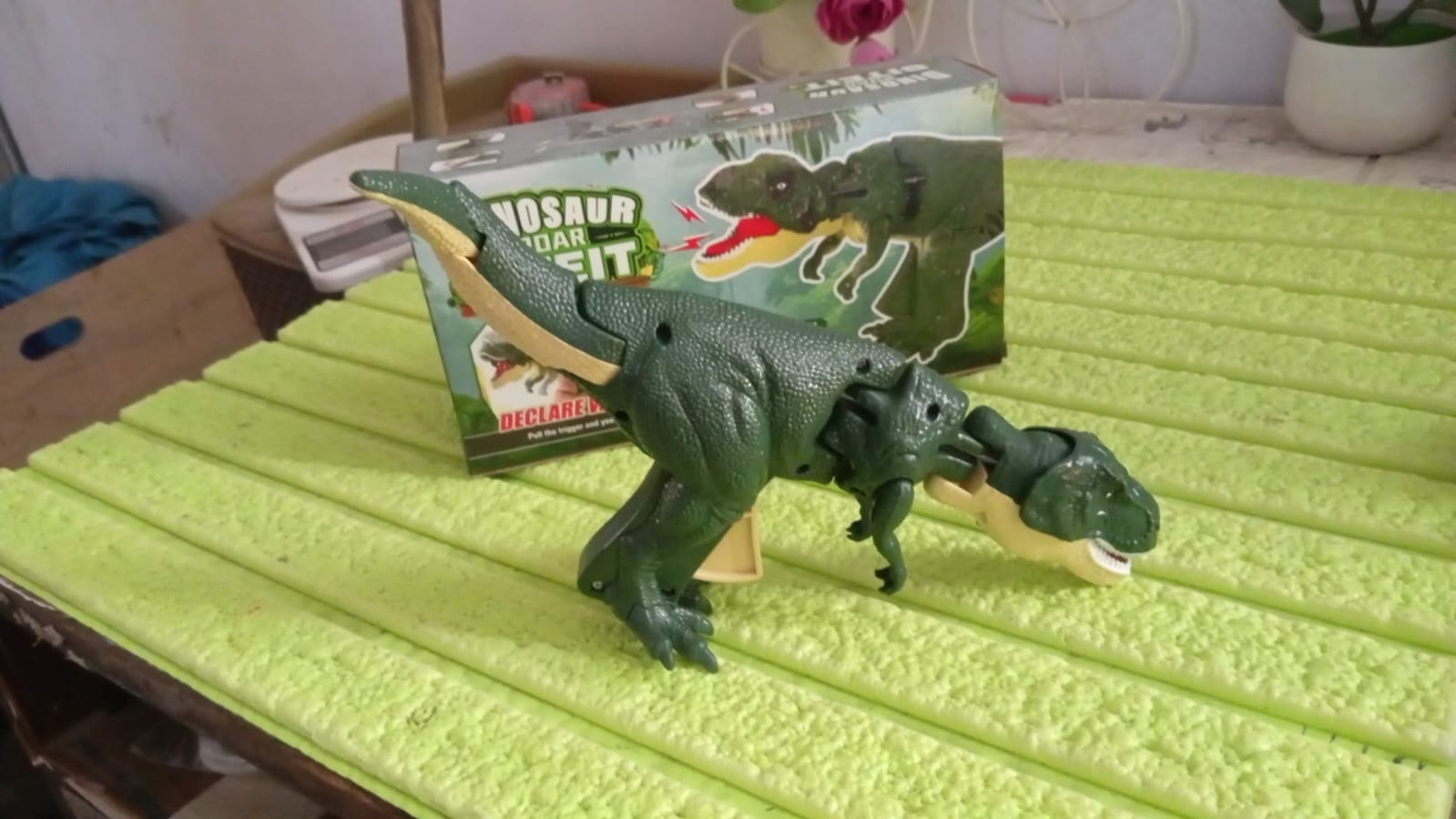 Dinosaur Roaring Toys Trigger Model with Sound Lighting Moving 3+ Years 1 Pc-Toys & Games-AniGuess-AniGuess
