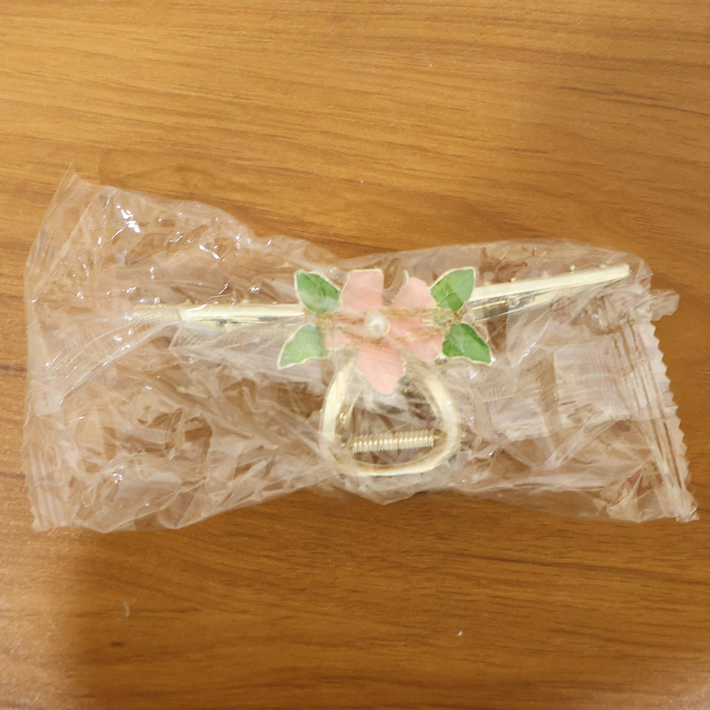 Elegant Floral Pearl Chain Hair Claw Clip (1 Pc)