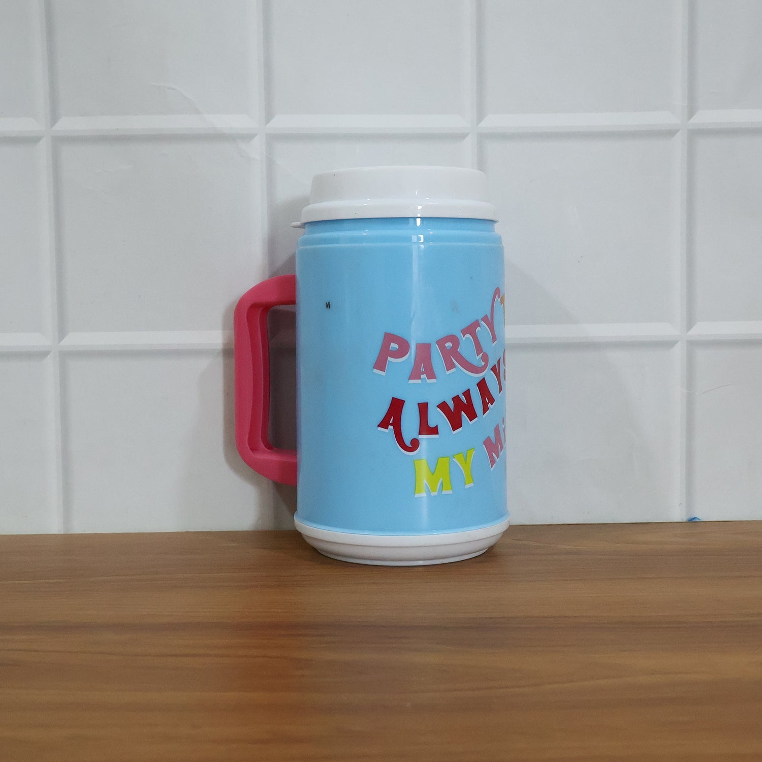 Big Plastic Insulated Mug With Straw (1 Pc, 709 ML)-Home & Kitchen-AniGuess-AniGuess