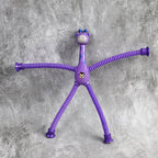 Flexible giraffe desk toy